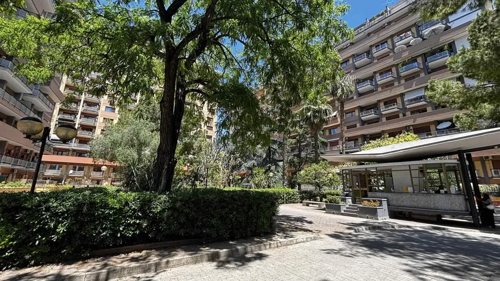 Spacious Apartment with Balcony in Palermo
