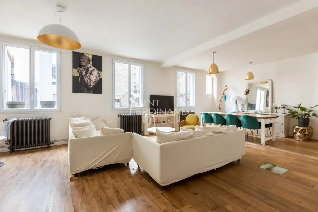 Elutuba - Triplex with Garden Access in Paris 19
