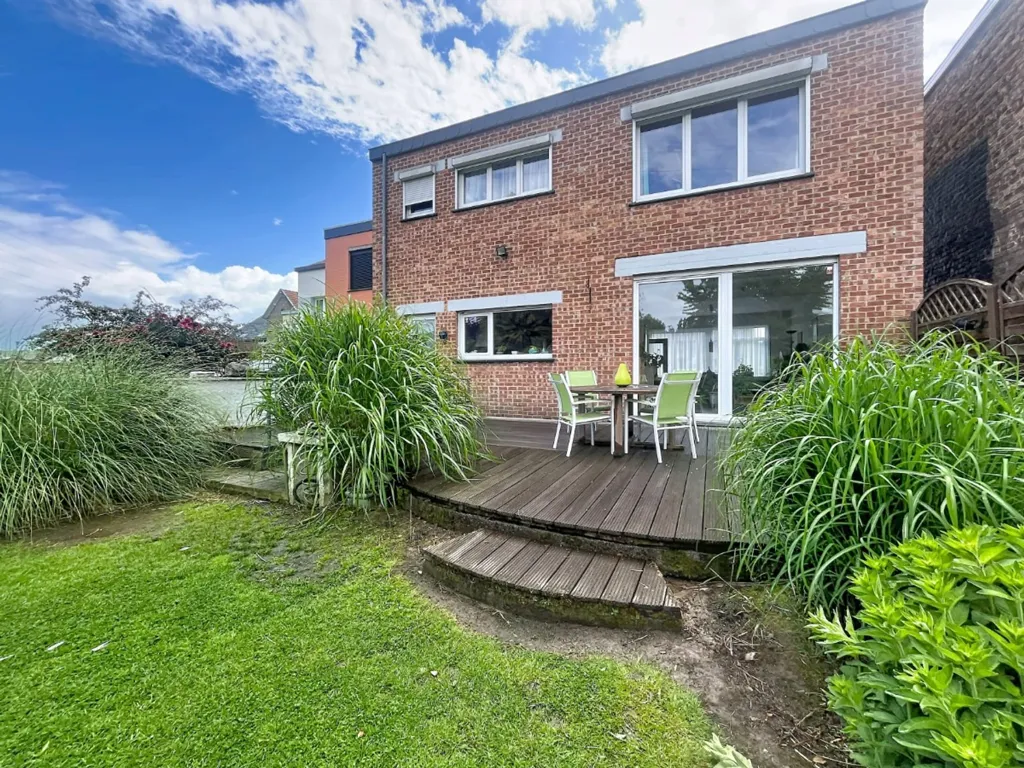 Aed - Semi-Detached House with Garden in Herstal