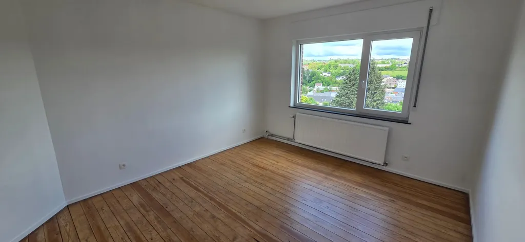 Rooms - Renovated House with Terrace in Verviers