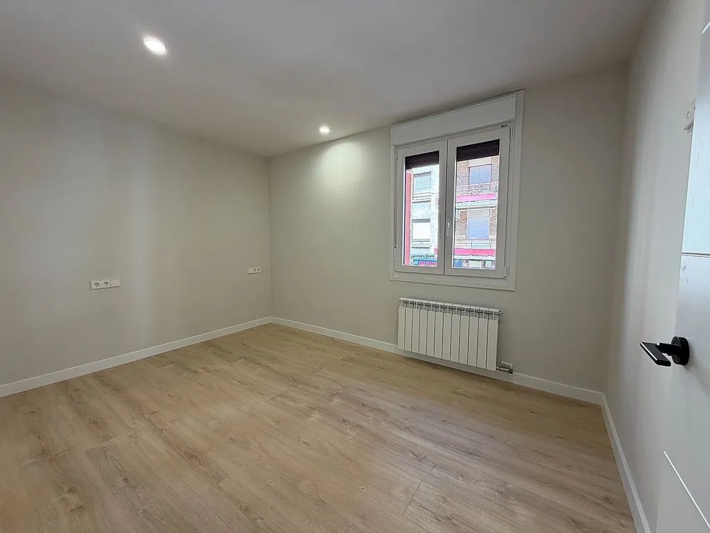 Stanze - Modernised Apartment with Balcony in Logroño