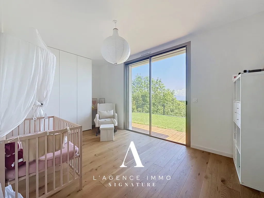 Magamistoad - Contemporary Villa with Mountain View in Grilly