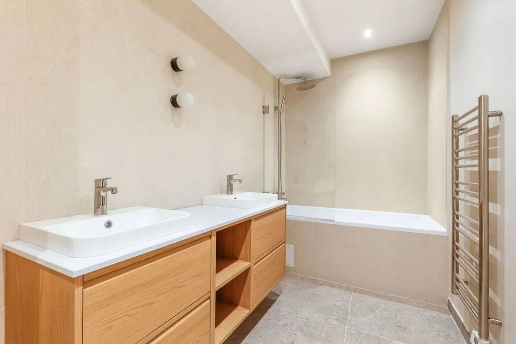 Salles de bain - Appartement Rénové avec Ascenseur à Paris