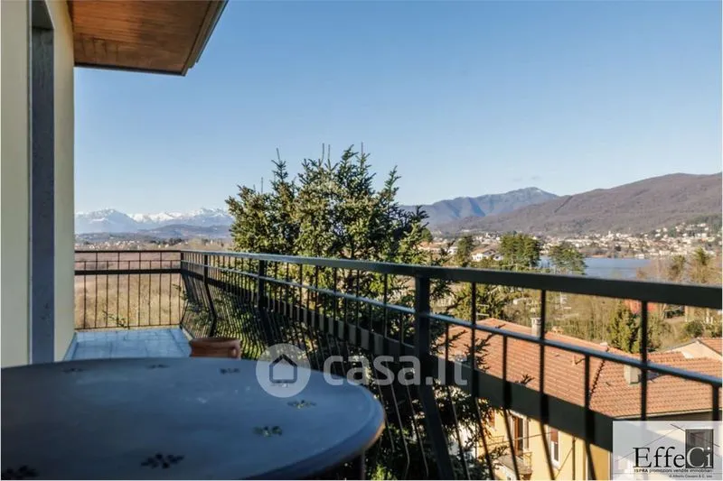 Balcon - Panoramic Villa with Lake View in Biandronno