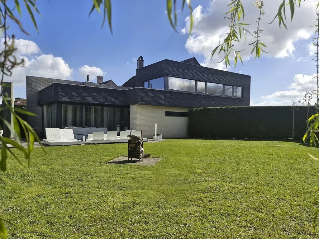 Jardin - Maison Luxueuse avec Piscine à Lede