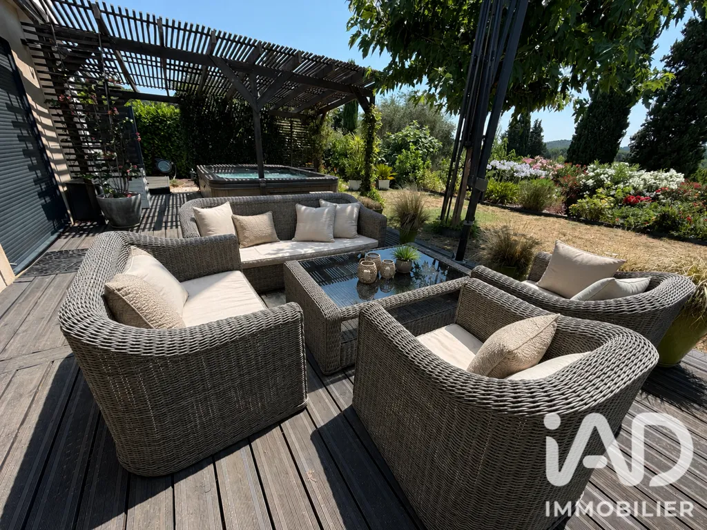 Terrasse - Maison d'Architecte avec Jardin à Opio