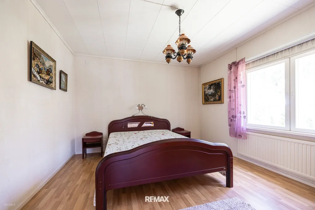 Chambres - Maison 4 pièces à FI
