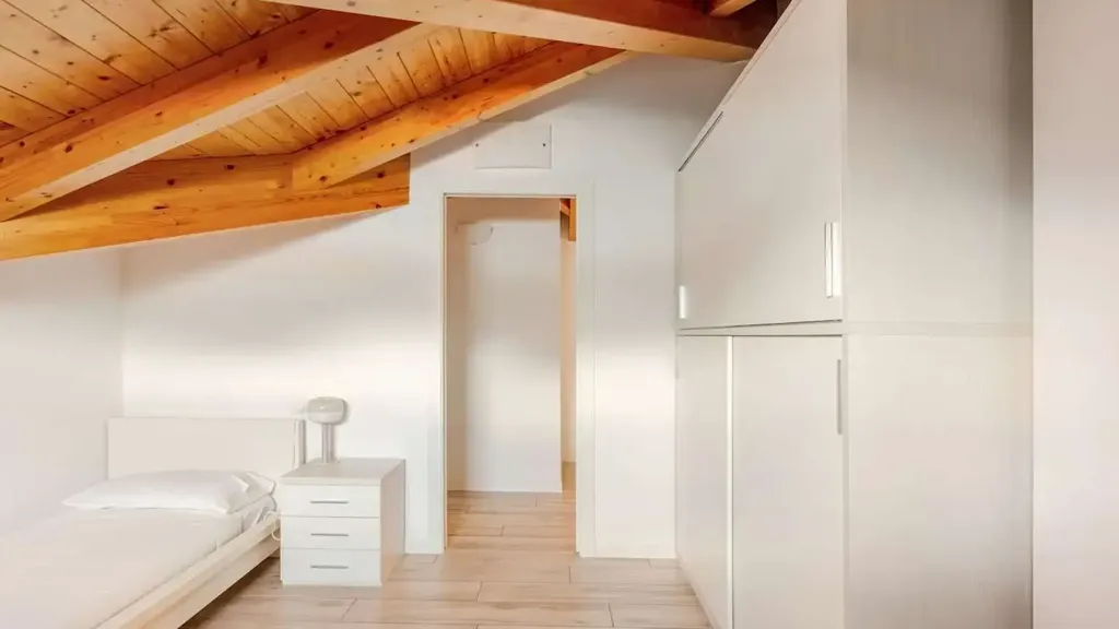 Chambres - Mansard Apartment with Lake View in Menaggio
