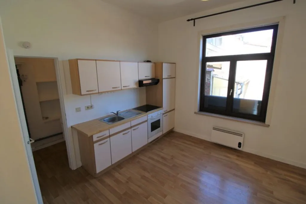 Köök - Studio Flat with Equipped Kitchen in Zellik