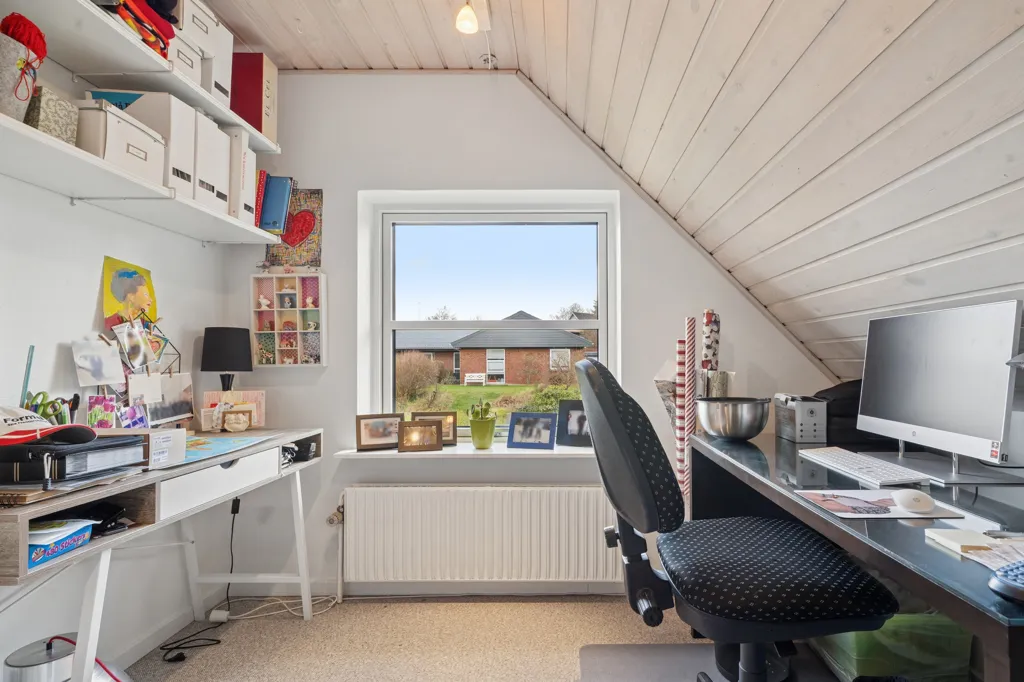Studio - Villa with Open Landscape View in Øster Tørslev