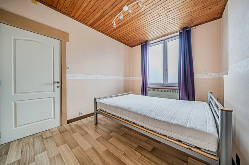 Camere da letto - House with Waterfront Quay in Engis
