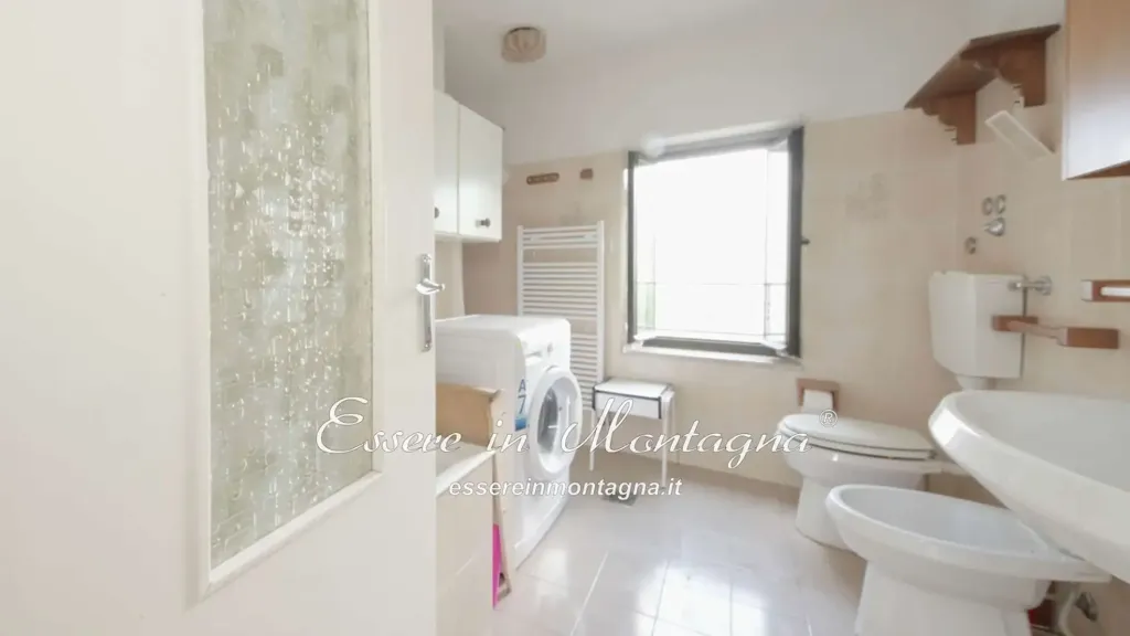 Bathrooms - House Portion with Mountain View in Fanano