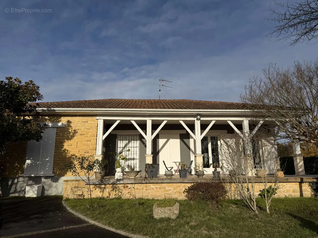 facade