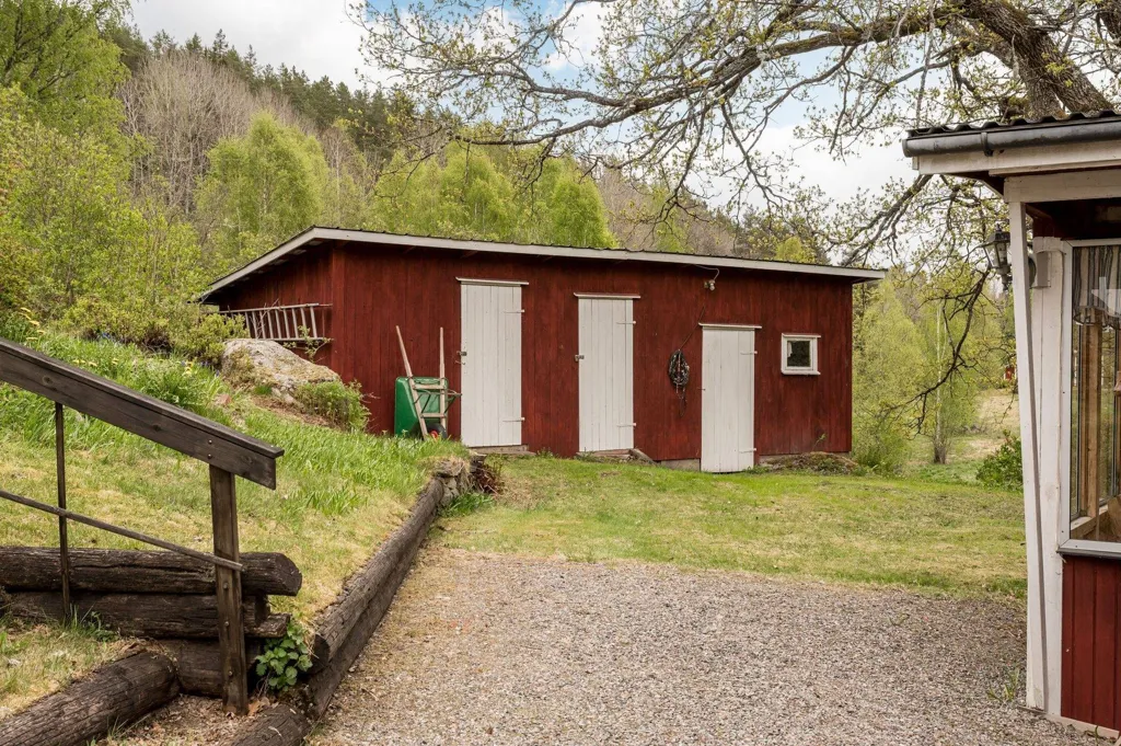 Välivaade - Historic Villa with Garden in Skillingmark