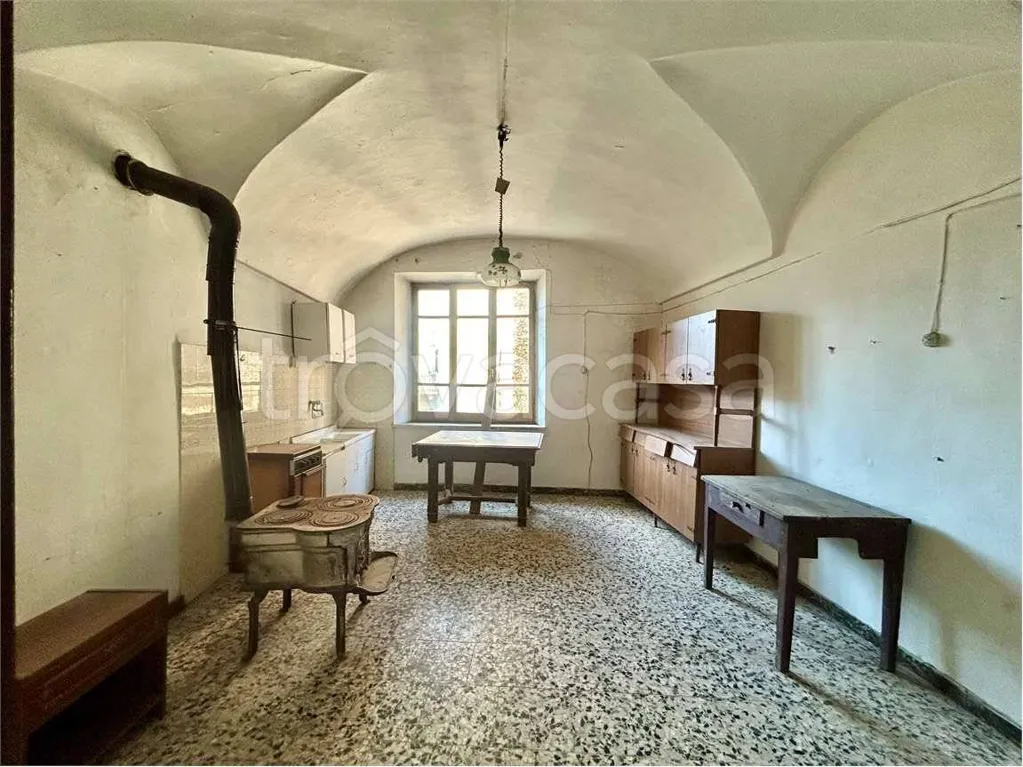 Cuisine - Independent House with Panoramic View in Priola