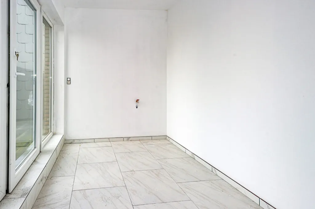Toad - Penthouse with Terrace in Dour
