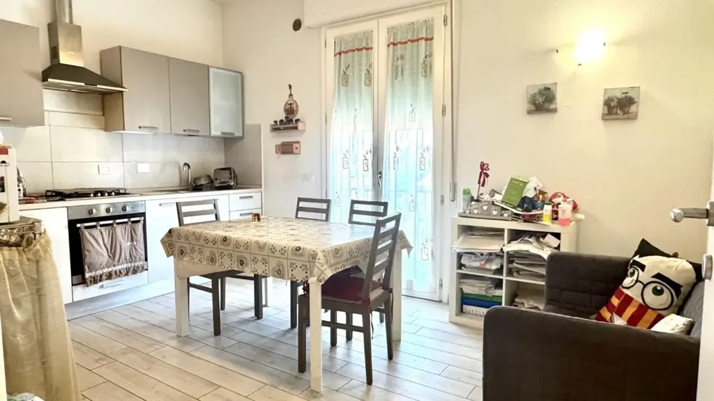 Söögituba - Bright 3-Bedroom Apartment in Empoli