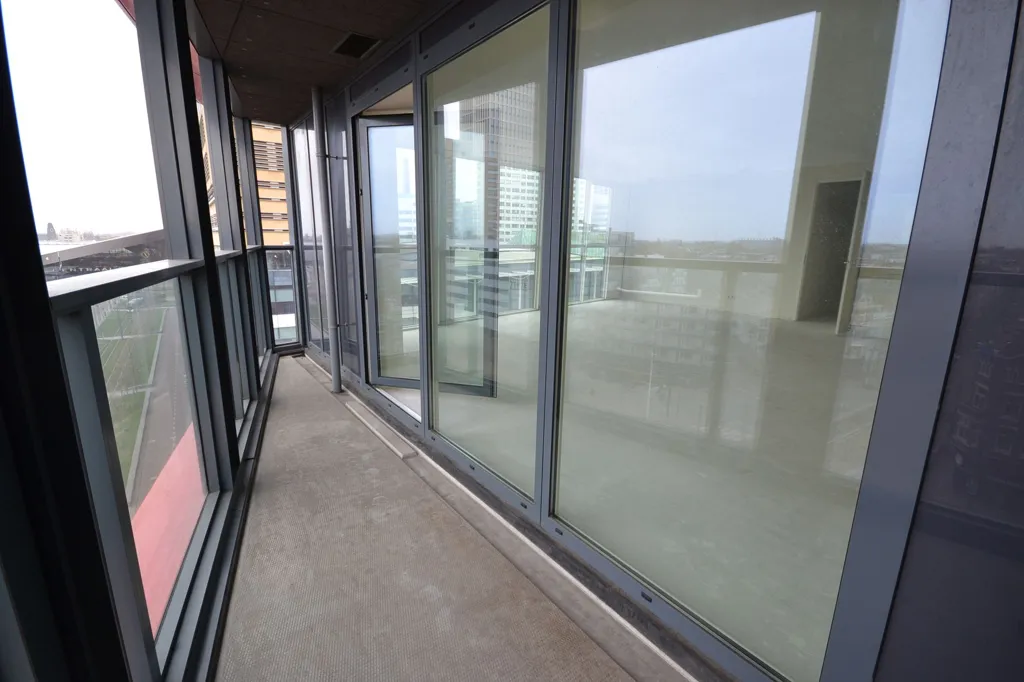 Rõdu - Apartment with Balcony in Rotterdam Centre