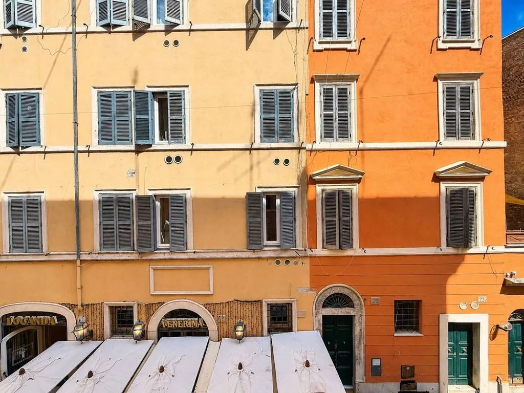 Balcone - Luxury Apartment with Double Aspect in Borgo Pio, Rome
