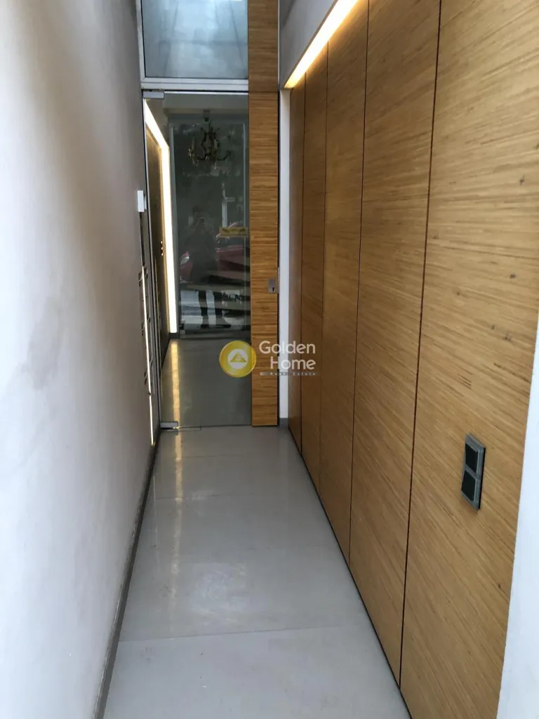 Entrée - Modern Building with Garden in Agios Dionysios