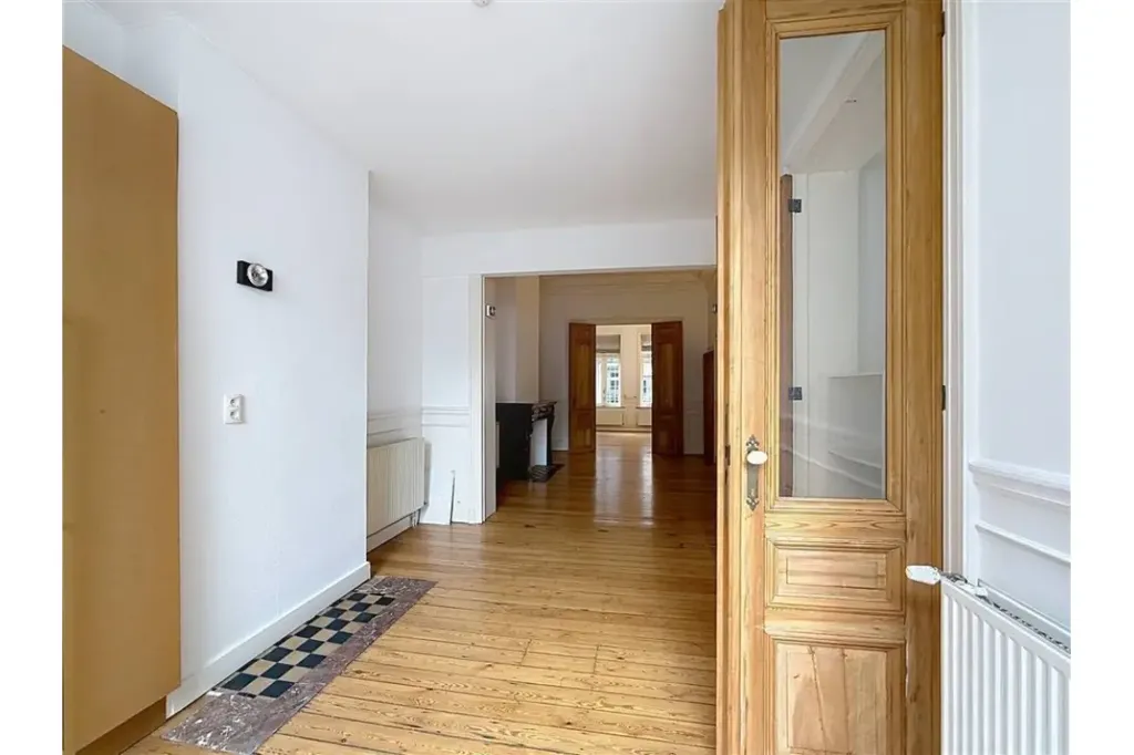 Esik - Charming Apartment with Terrace in Sint-Joost-ten-Node
