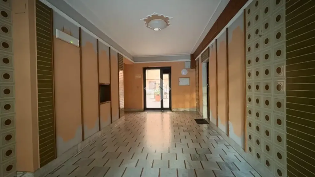 Esik - Apartment with Balcony in Catanzaro