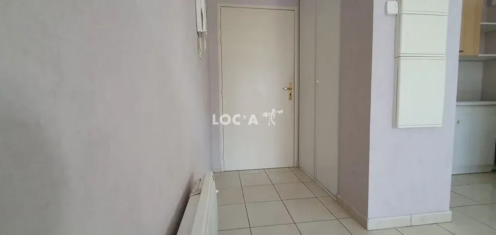 Lavanderia - Studio with Balcony in Carnot Quarter