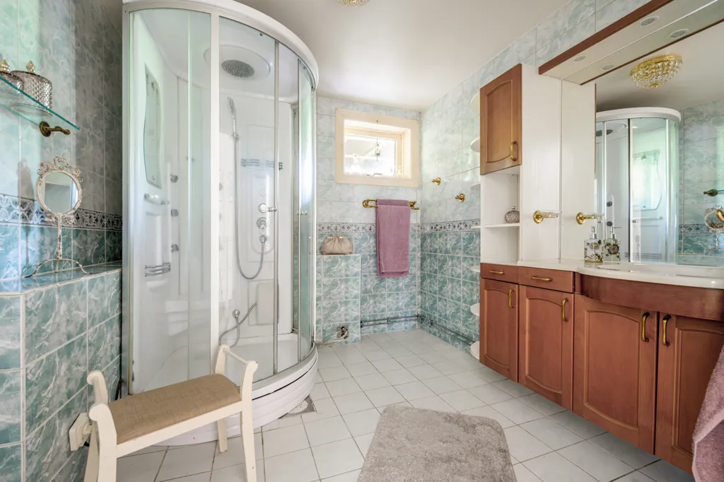 Salles de bain - Spacious Villa with Garden in Grödby