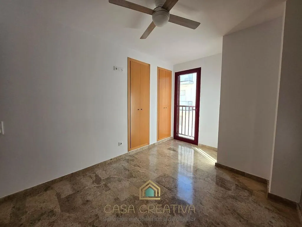 Rooms - Apartment with Balcony in Náquera
