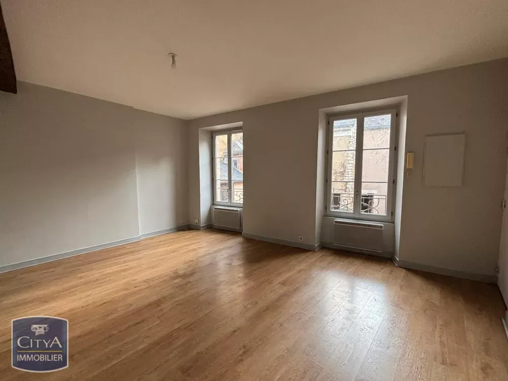 Pièces - Appartement 3 Pièces en Hyper-centre à Châteauroux
