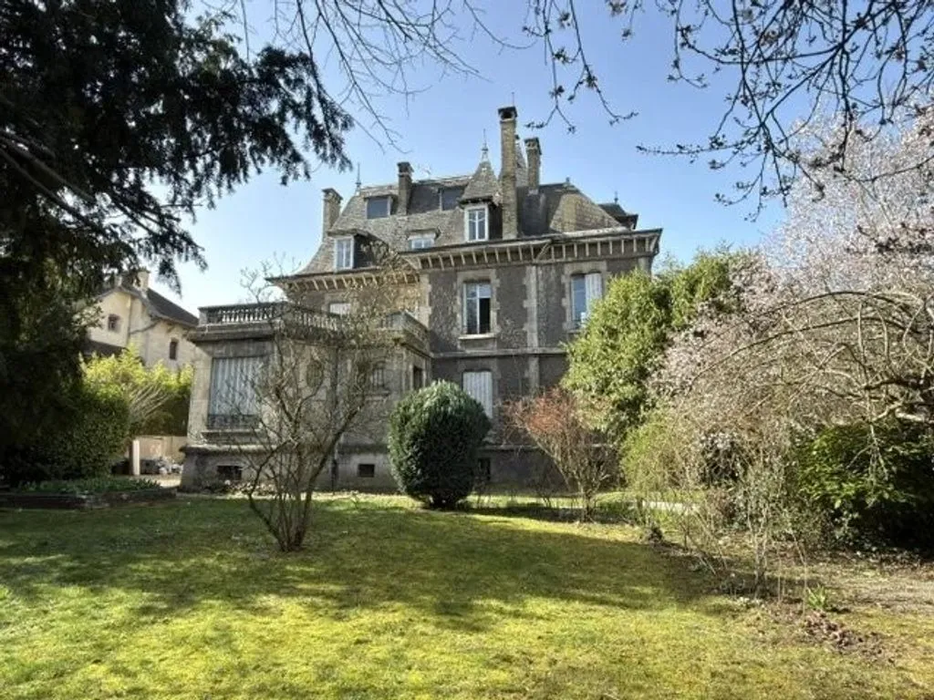 Extérieur - Maison de Maître avec Potentiel Locatif à Nancy