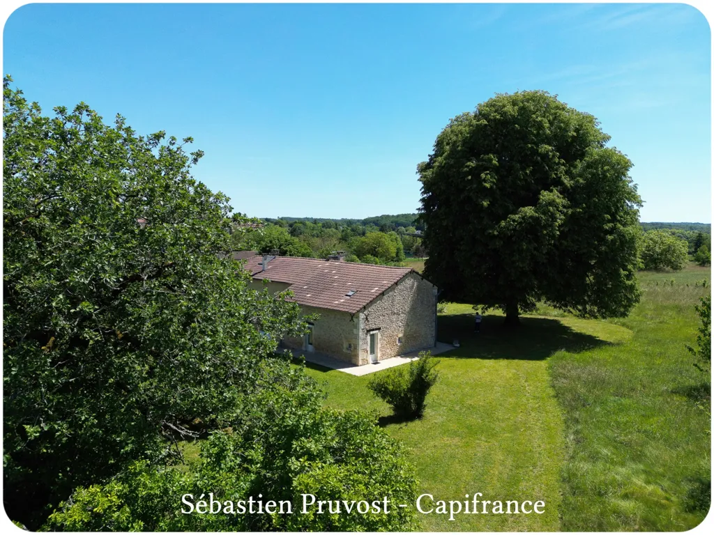 Õhuvaade - Stone House with Gîte in Champagnac de Belair