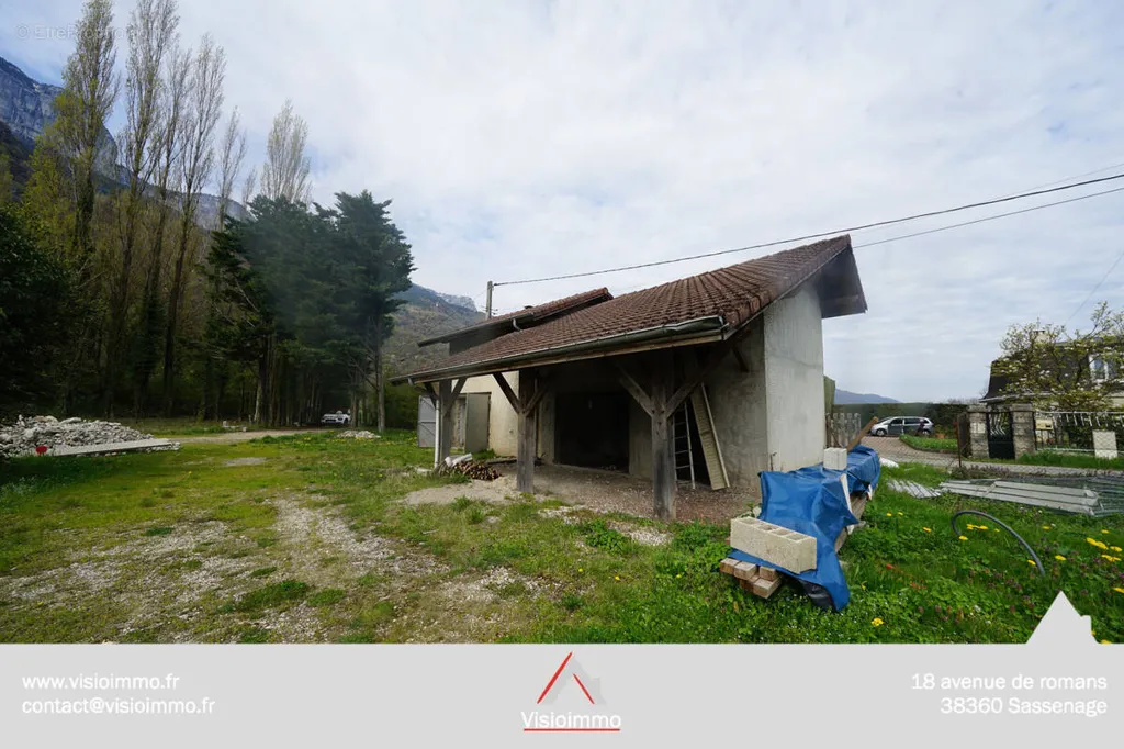Exterior - 4-room land in Noyarey