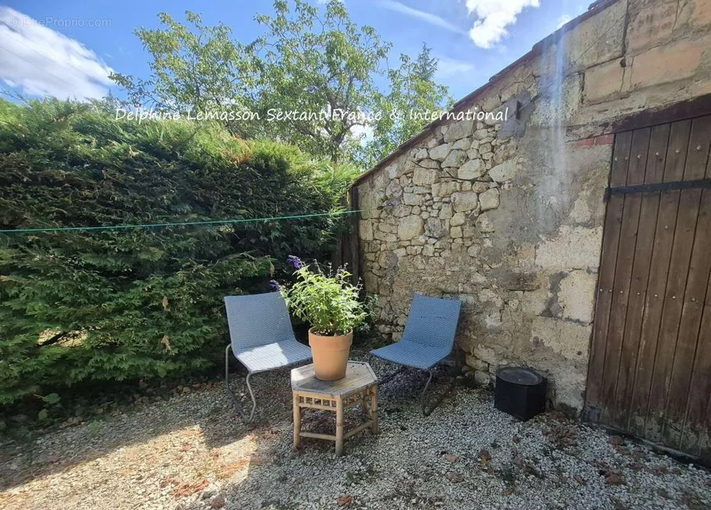 Garden - Rental Building with Constructible Land in Monbazillac