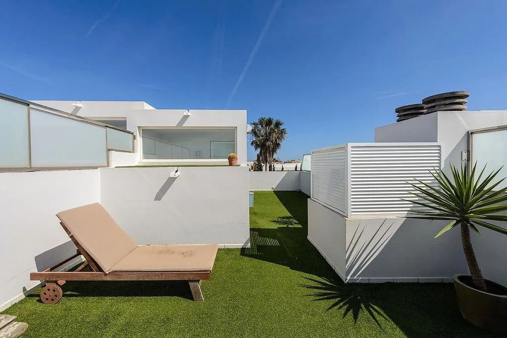 Terrasse - Terraced House with Terrace in Talamanca