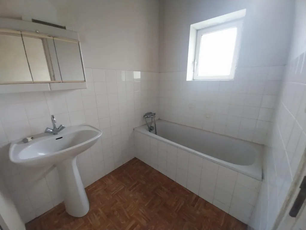 Salles de bain - Maison de Bourg avec Jardin à Sallertaine
