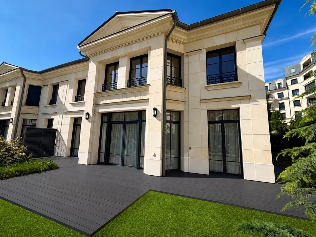 Välivaade - Contemporary House with Lake View in Clamart