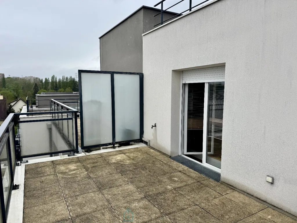 Rõdu - Modern Duplex with Terrace in Éragny