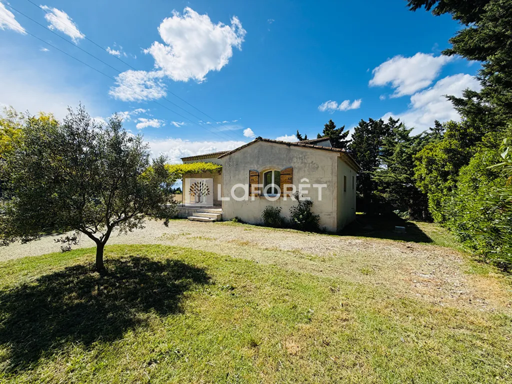 Garden - Contemporary Villa with Terrace in Velleron