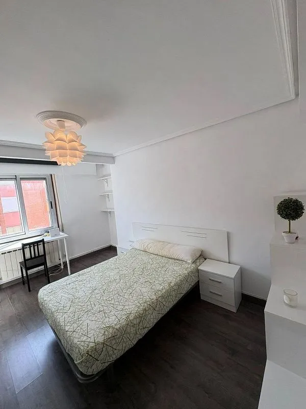 Bedrooms - Furnished Flat with Ascensor in Madrid
