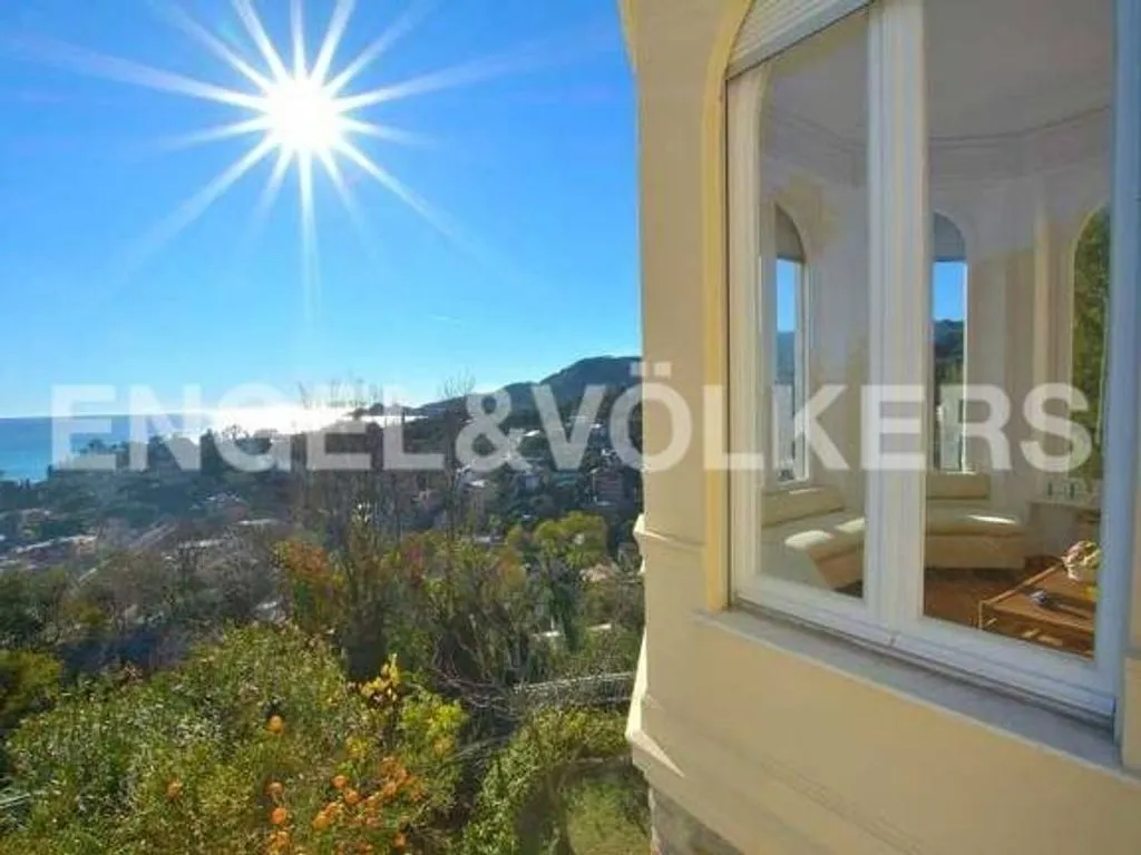 Rõdu - Luxury Flat with Sea View in Rapallo