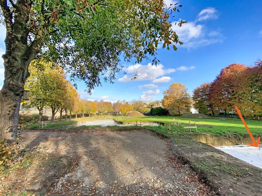 Jardin - Villa 4 Façades avec Piscine à Ambresin