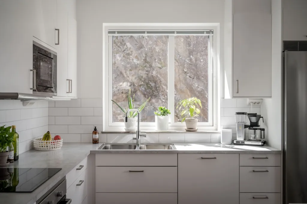Cucina - Modern 4-Bedroom Flat with Balcony in Backadalsstigen