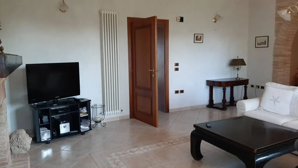 Elutuba - Colonial House with Panoramic View in Carignano