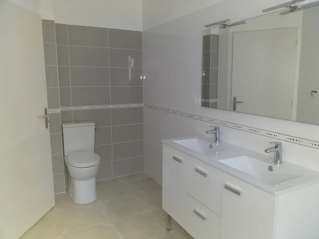 Salles de bain - Maison Neuve avec Terrasse à Moissac