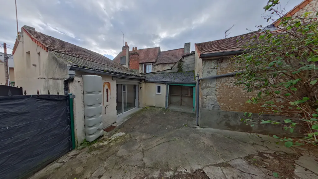 Aed - Town House with Courtyard in Châteauneuf