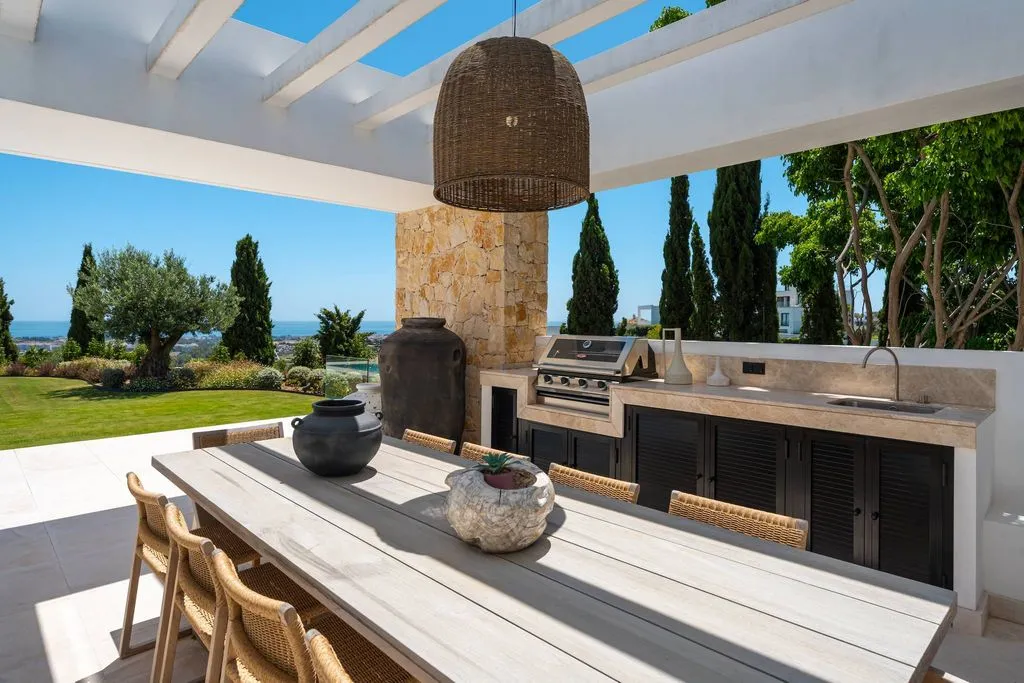 Terrasse - Luxury Villa with Panoramic Views in El Herrojo