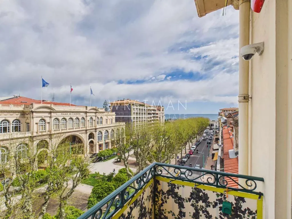 Balcon - Appartement Luxueux avec Balcons à Menton