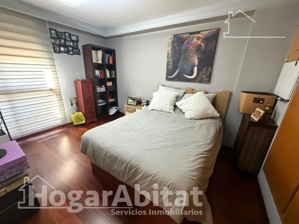 Magamistoad - Reformed Apartment with Balcony in Valencia
