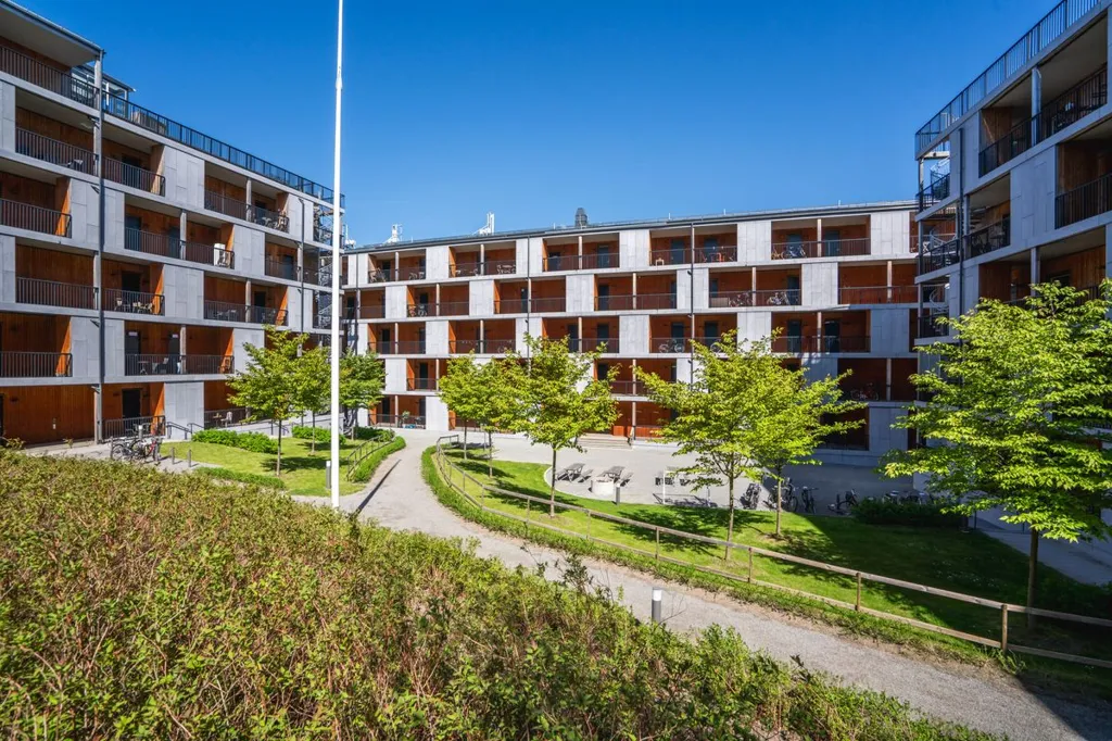 Extérieur - Two-Bedroom Flat with Balcony in Central Knivsta